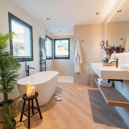 Superb With Private Lagoon Pool 别墅 *