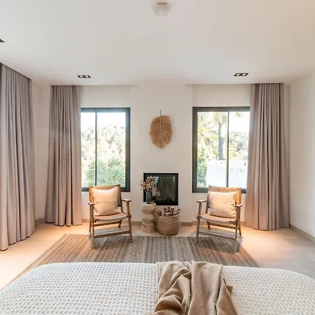 别墅 Superb With Private Lagoon Pool 哈维亚